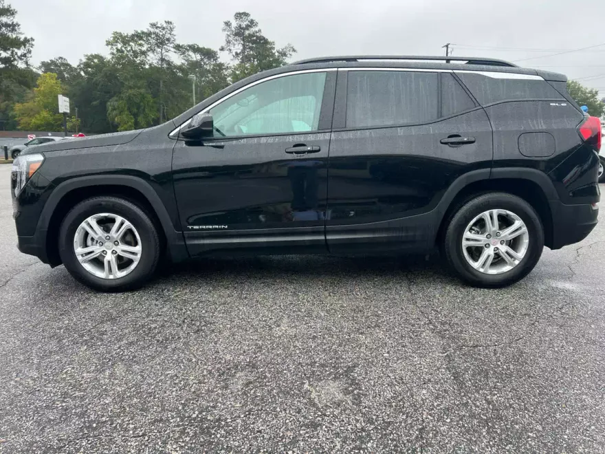 2022 Gmc Terrain SLE photo 1