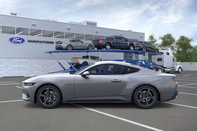 2025 Ford Mustang EcoBoost photo 1