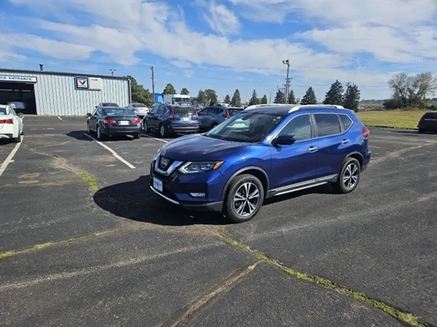 2017 Nissan Rogue SL photo 1