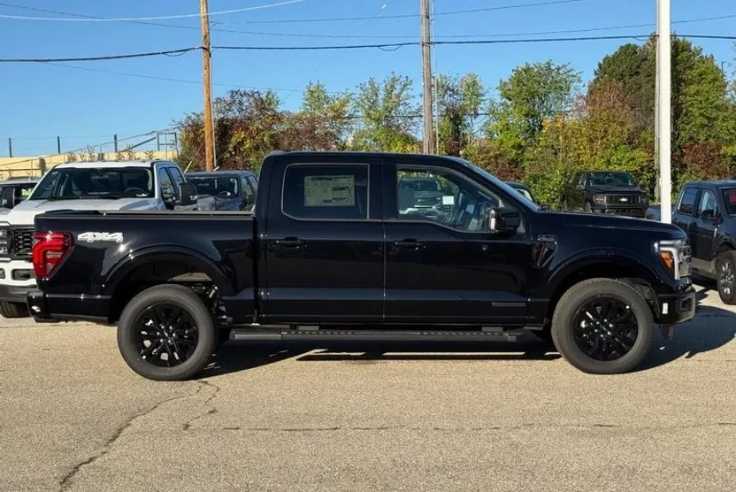 2025 Ford F-150 Lariat photo 1