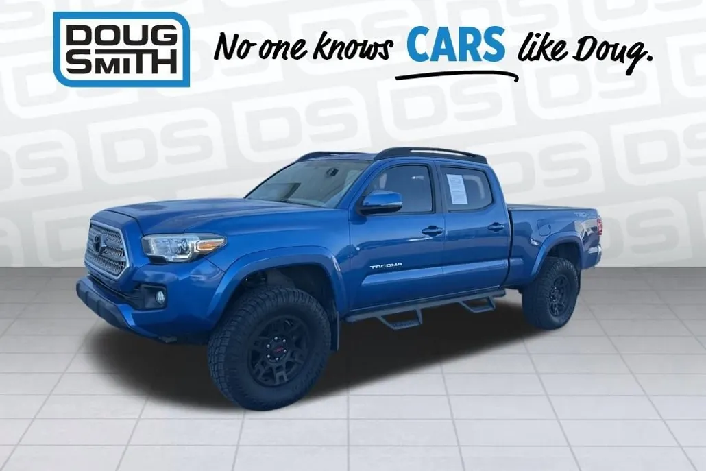 2017 Toyota Tacoma SR5 photo 1