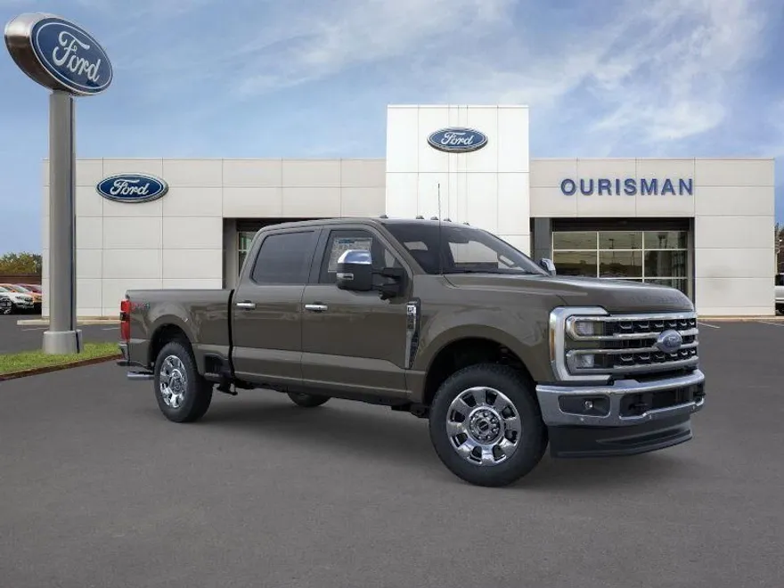 2026 Ford F-250 Lariat photo 1