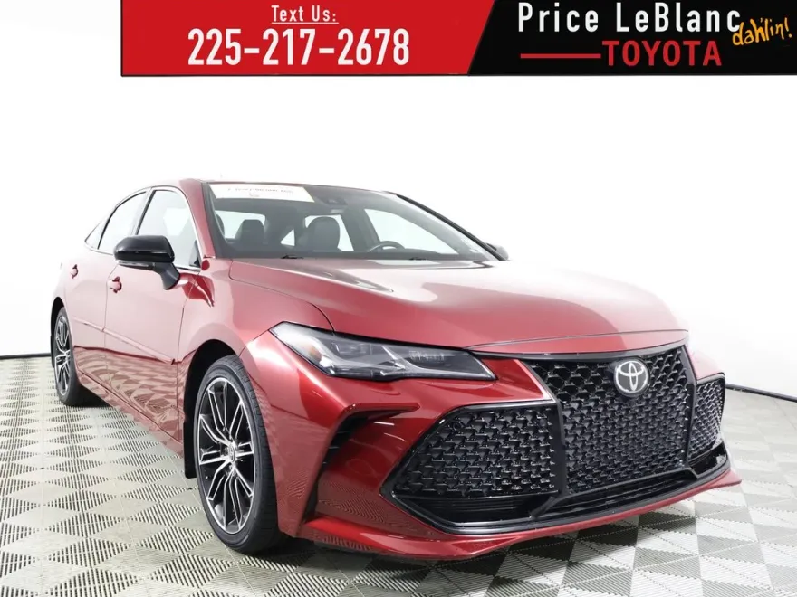2022 Toyota Avalon Touring photo 1