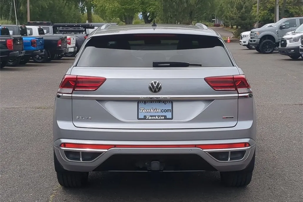 2022 Volkswagen Atlas Cross Sport V6 SEL Premium R-Line photo 1