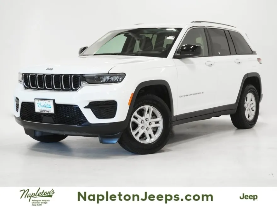 2024 Jeep Grand Cherokee Laredo photo 1