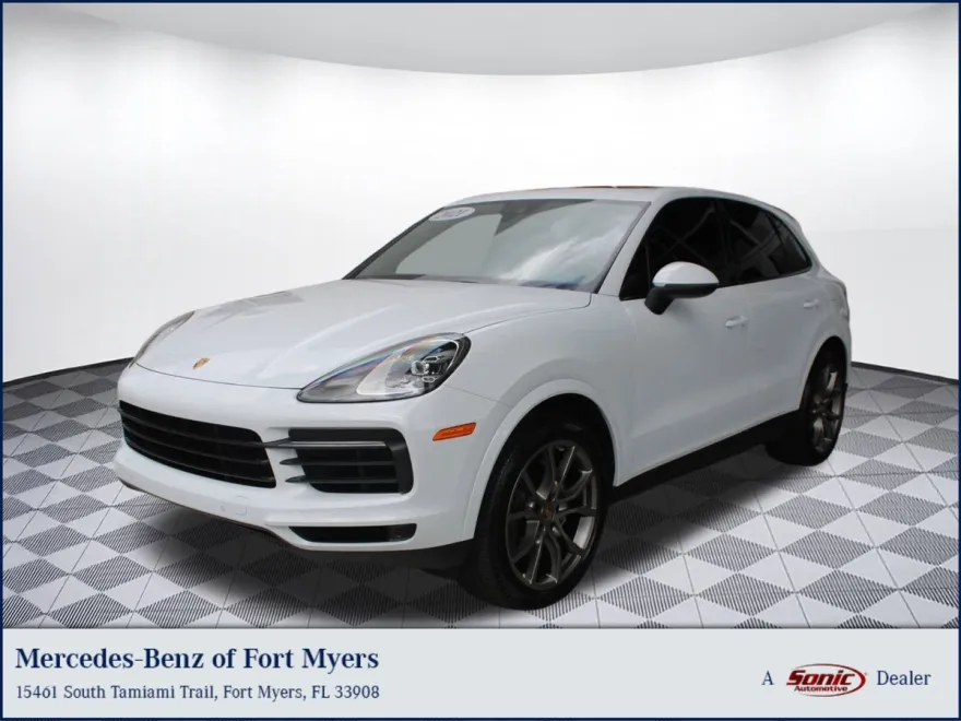 2021 Porsche Cayenne E-Hybrid photo 1