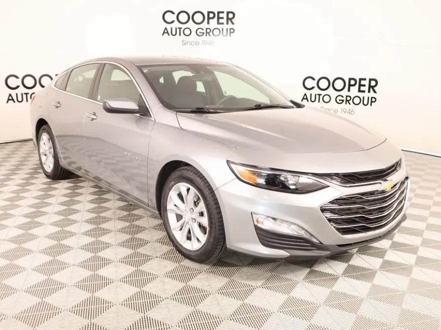 2024 Chevrolet Malibu 1LT photo 1