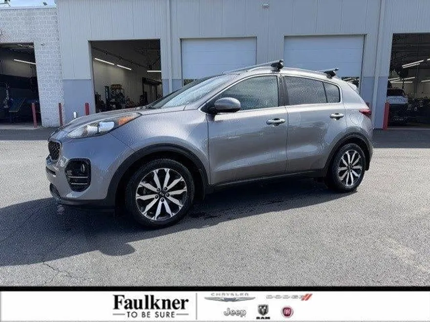 2017 Kia Sportage EX photo 1