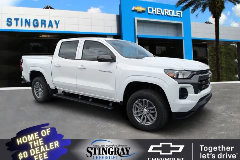 2026 Chevrolet Colorado LT photo 1