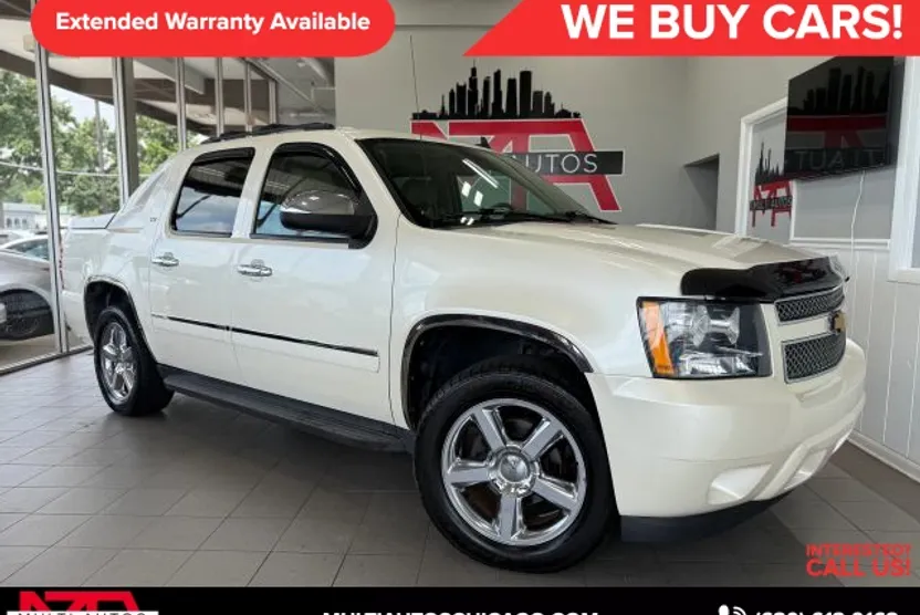 2012 Chevrolet Avalanche LTZ photo 1