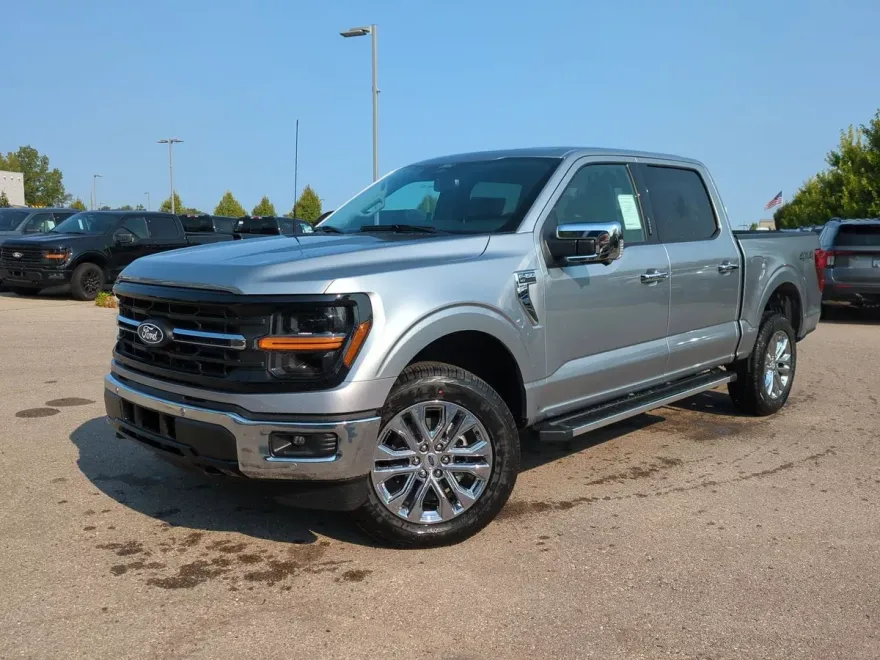 2024 Ford F-150 XLT photo 1