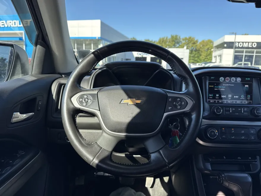2016 Chevrolet Colorado LT photo 1