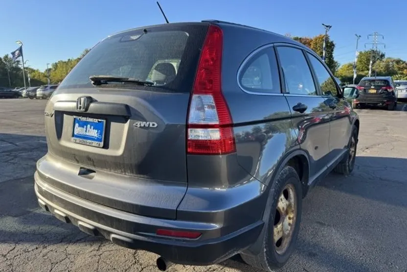 2011 Honda CR-V LX photo 1