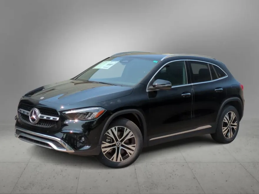2025 Mercedes Benz GLA 250 4MATIC photo 1
