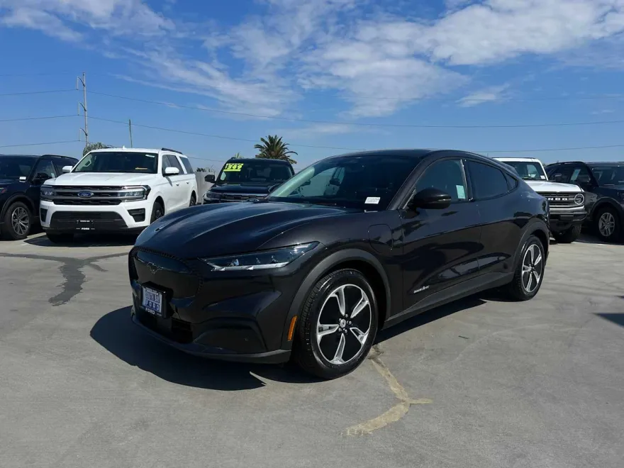 2022 Ford Mustang Mach-E Select photo 1