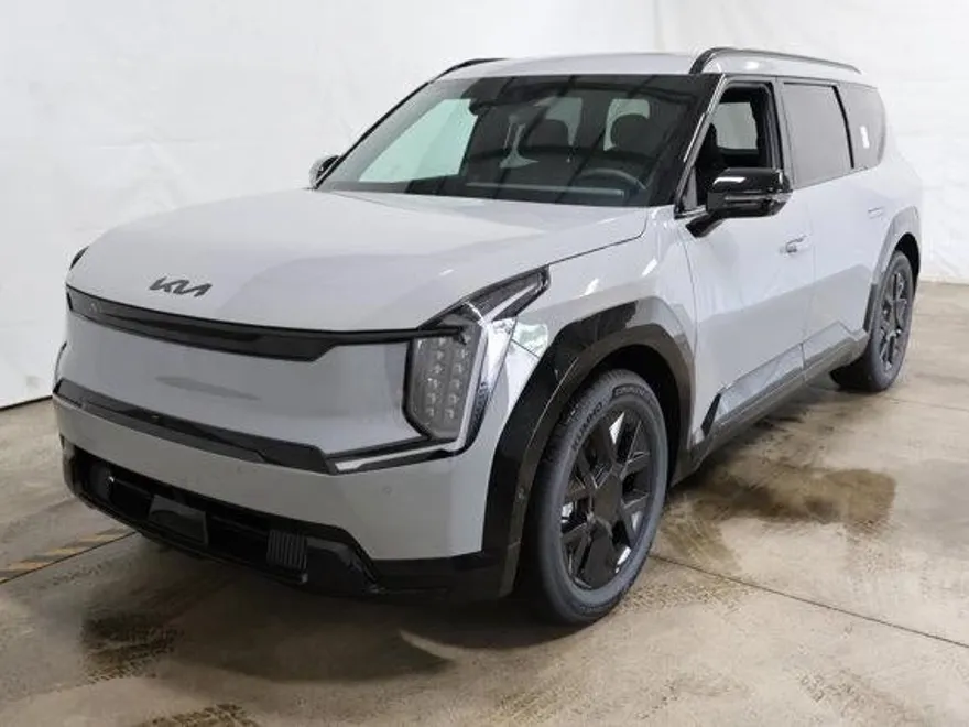 2026 Kia EV9 Land photo 1