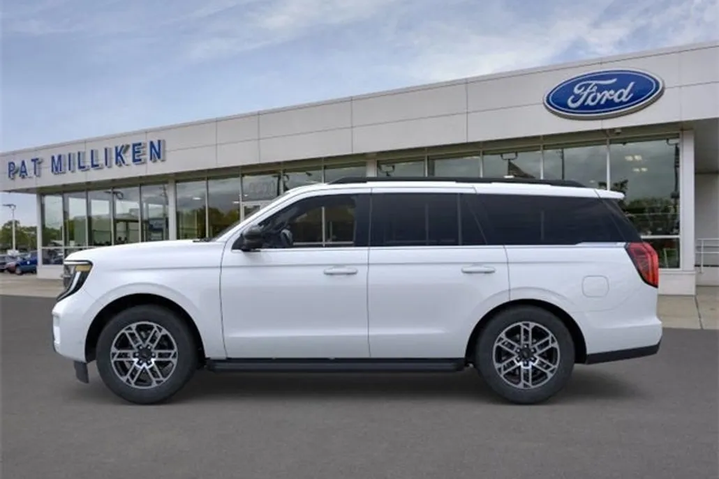 2025 Ford Expedition photo 1