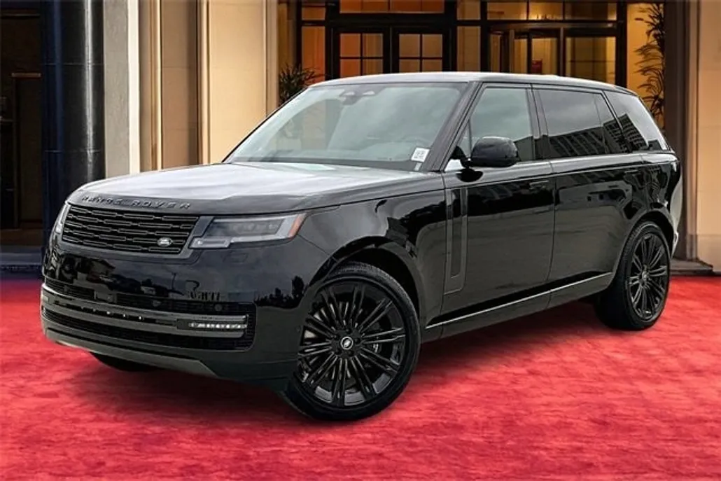 2025 Land Rover Range Rover SE photo 1