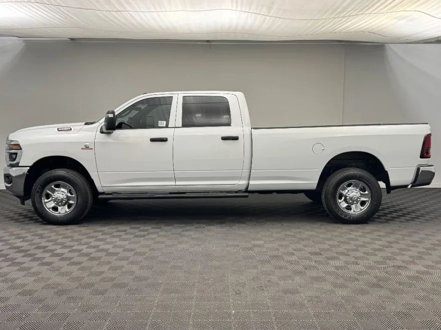 2025 Ram 3500 Tradesman photo 1