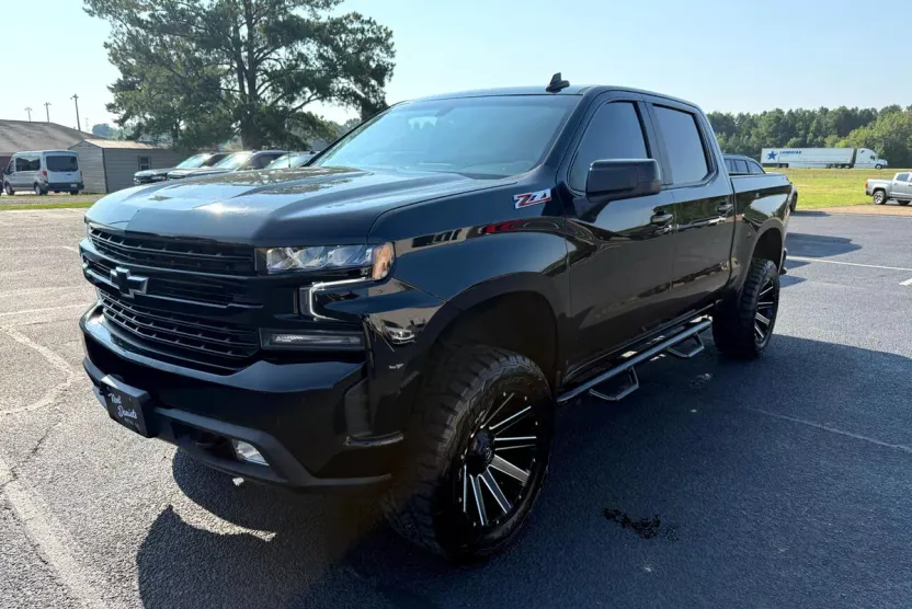 2021 Chevrolet Silverado 1500 RST photo 1