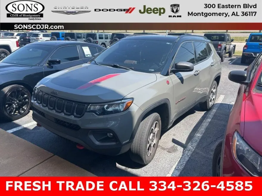 2022 Jeep Compass Trailhawk photo 1