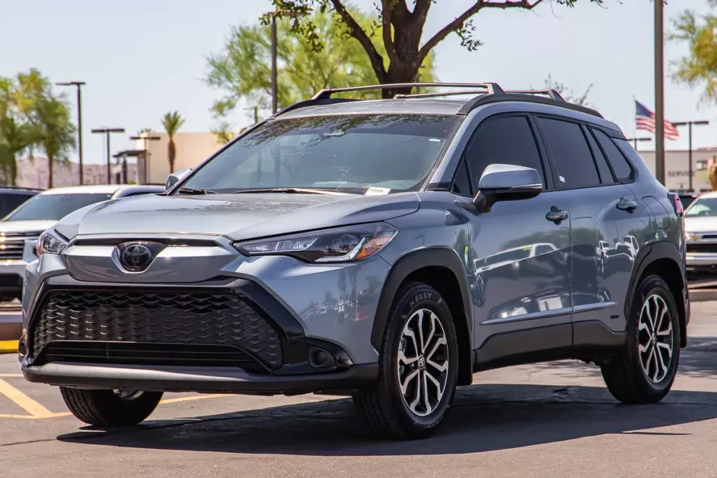 2023 Toyota Corolla Hybrid SE photo 1