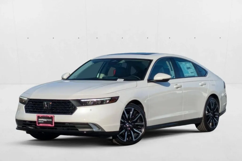 2025 Honda Accord Hybrid Touring photo 1