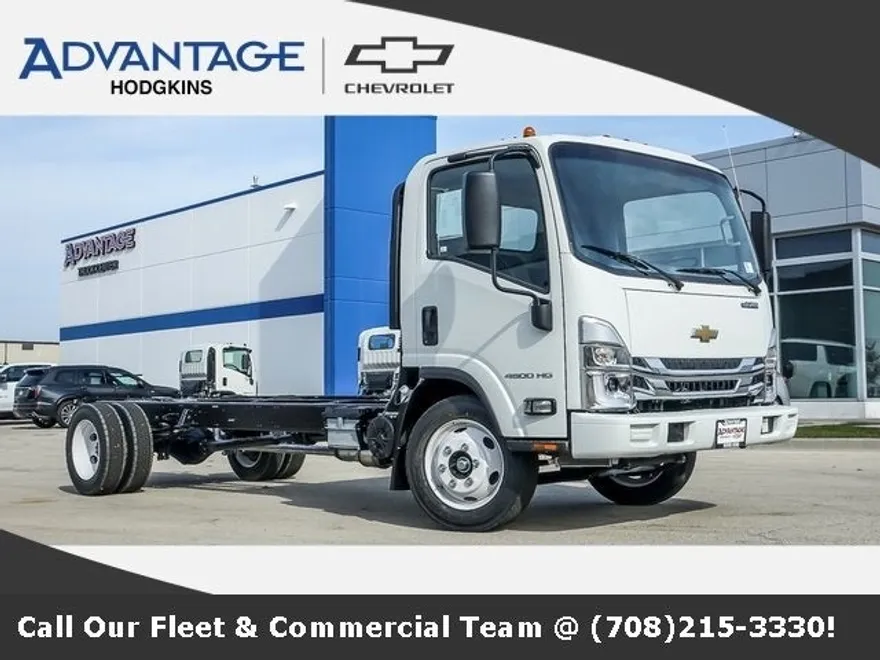 2025 Chevrolet Silverado 4500HD Base photo 1