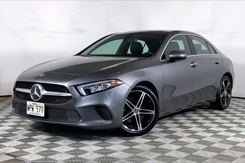 2022 Mercedes Benz A 220 photo 1