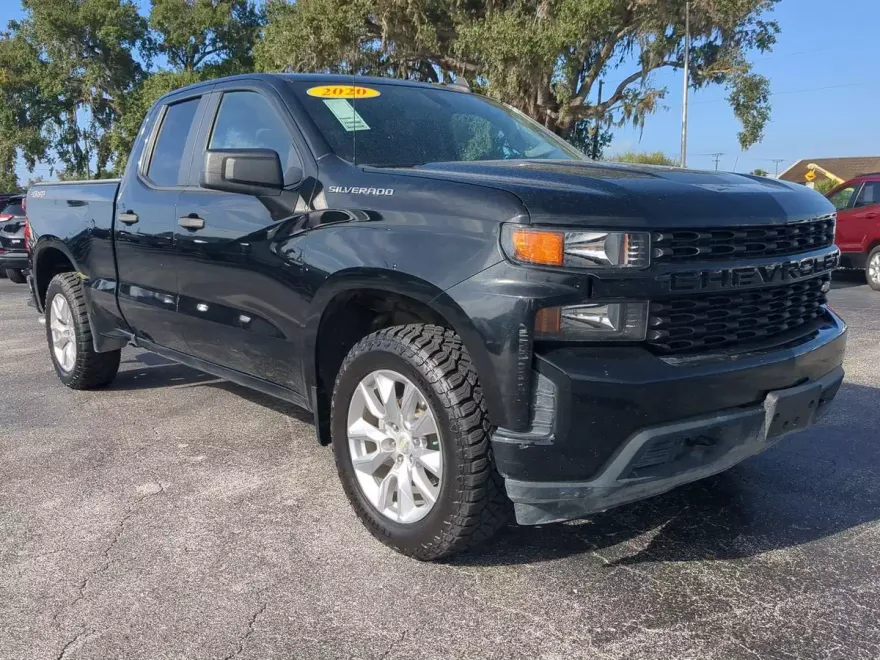 2020 Chevrolet Silverado 1500 Custom photo 1
