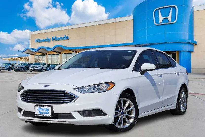 2017 Ford Fusion SE photo 1