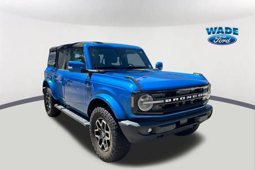 2022 Ford Bronco Outer Banks photo 1