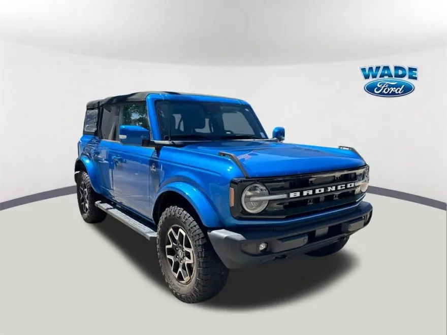 2022 Ford Bronco Outer Banks photo 1