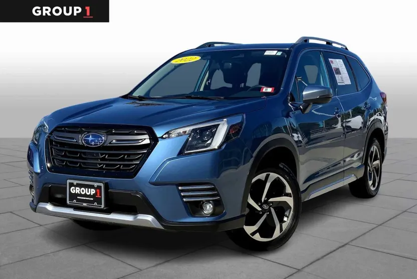 2022 Subaru Forester Touring photo 1