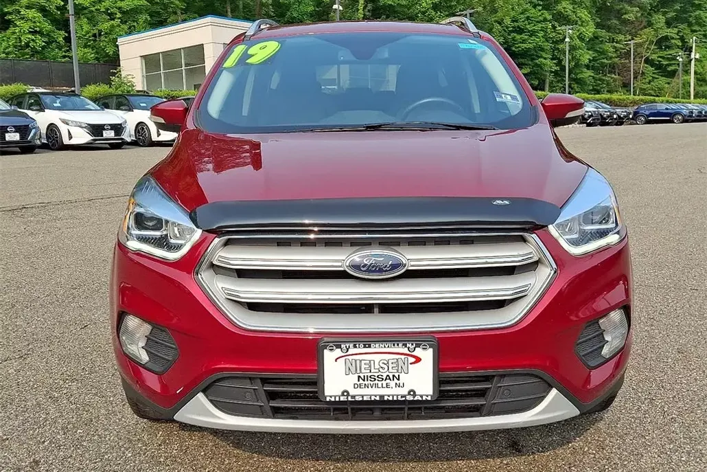 2019 Ford Escape Titanium photo 1