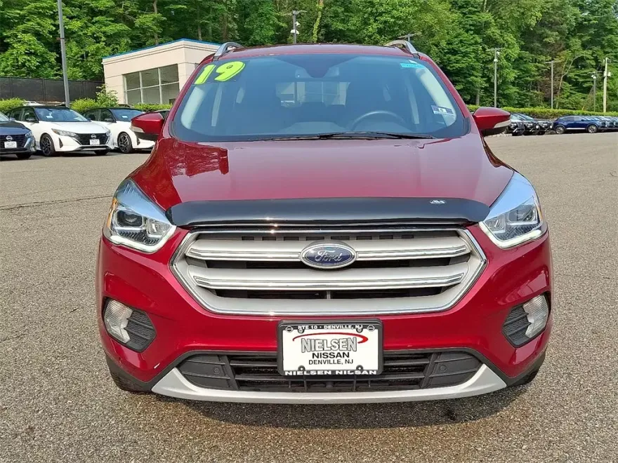 2019 Ford Escape Titanium photo 1