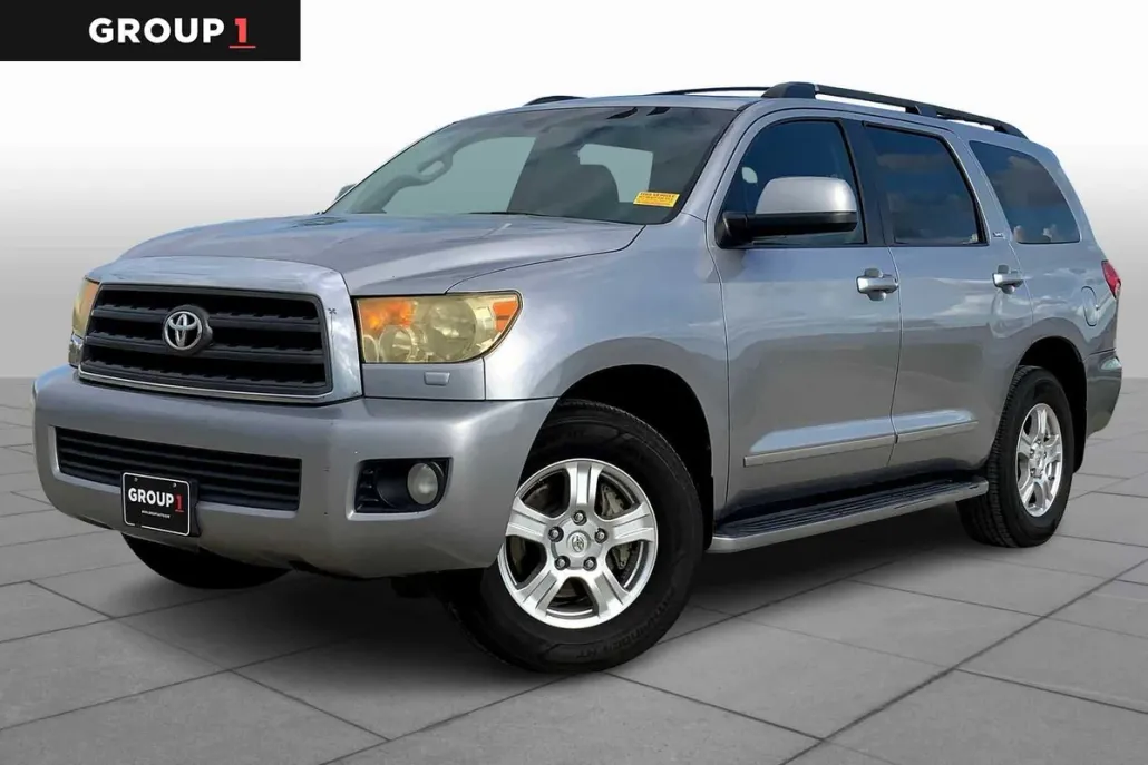 2010 Toyota Sequoia photo 1