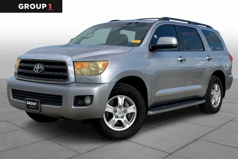2010 Toyota Sequoia photo 1