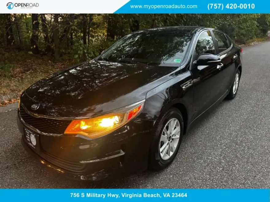 2016 Kia Optima LX photo 1