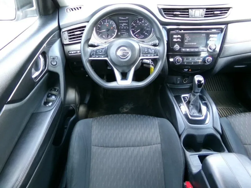 2017 Nissan Rogue S photo 5