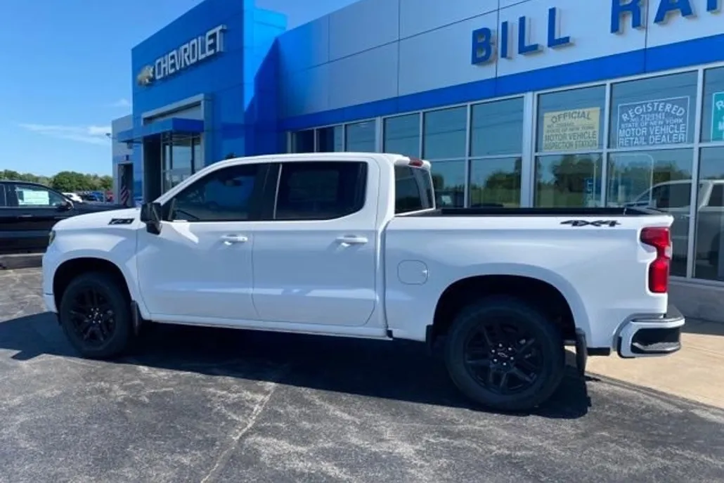 2025 Chevrolet Silverado 1500 RST photo 1