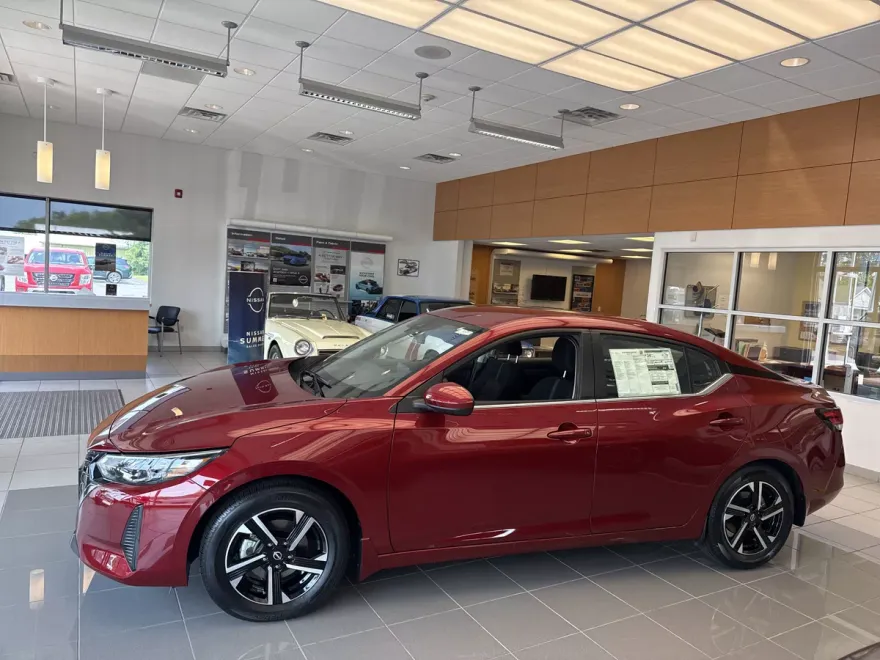 2025 Nissan Sentra SV photo 1