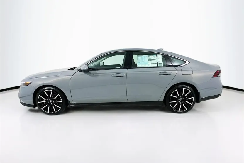 2025 Honda Accord Hybrid Touring photo 1