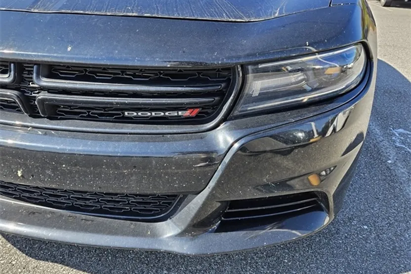 2016 Dodge Charger SXT photo 1