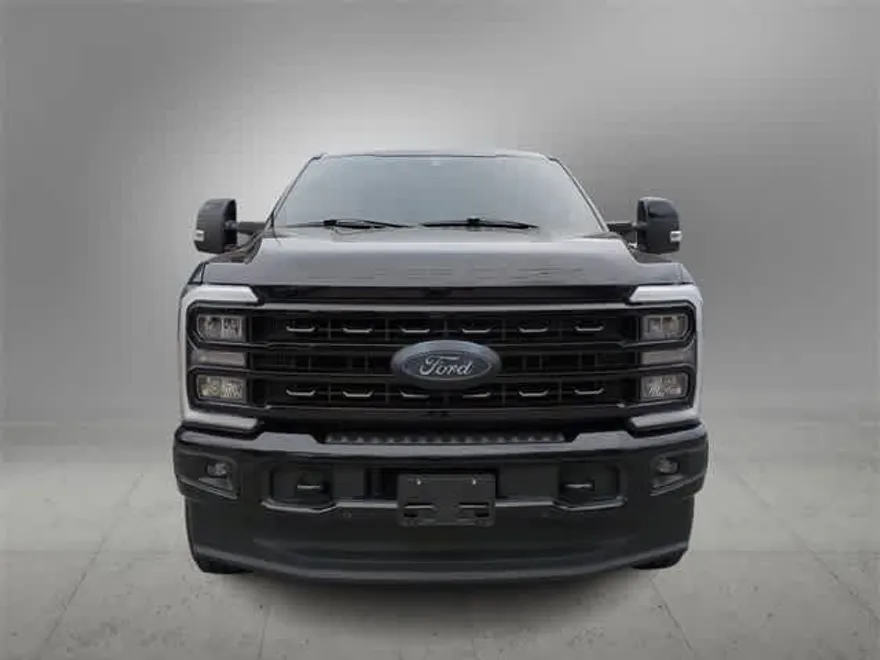 2024 Ford F-250 Lariat photo 1