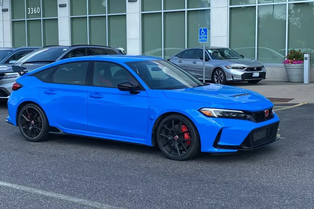 2025 Honda Civic Type R photo 1