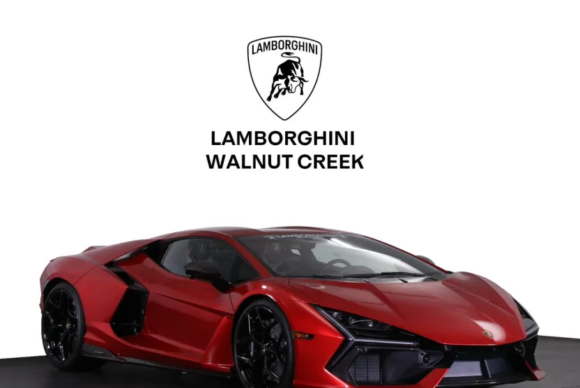 2025 Lamborghini Revuelto photo 1