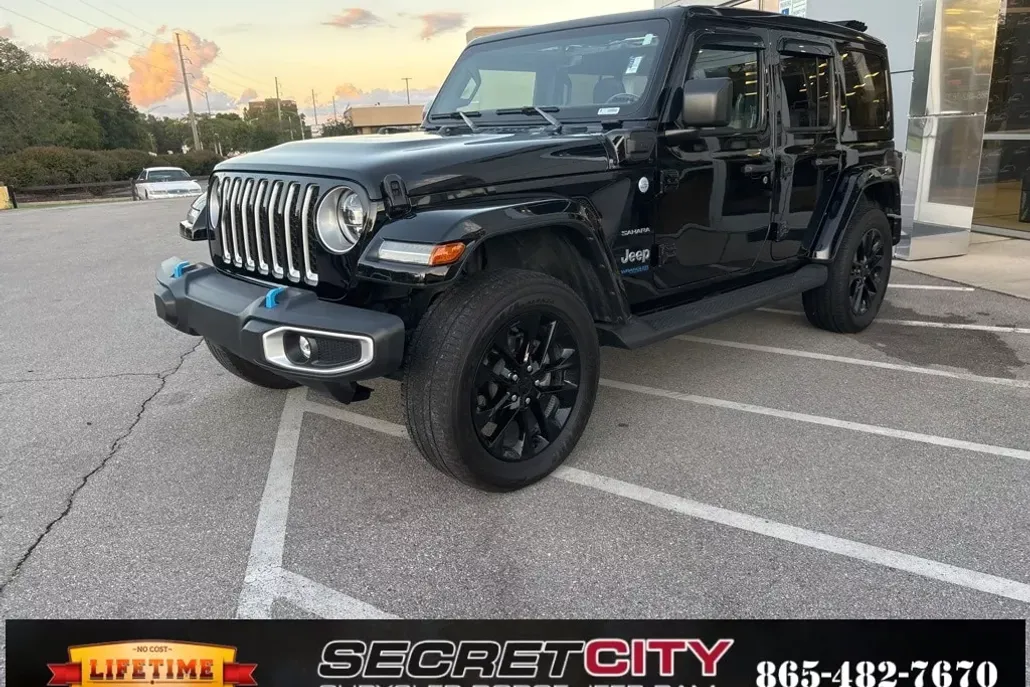 2022 Jeep Wrangler Unlimited Sahara 4xe photo 1