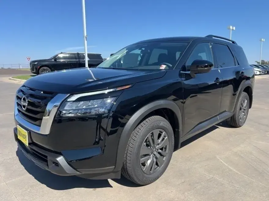 2025 Nissan Pathfinder SV photo 1