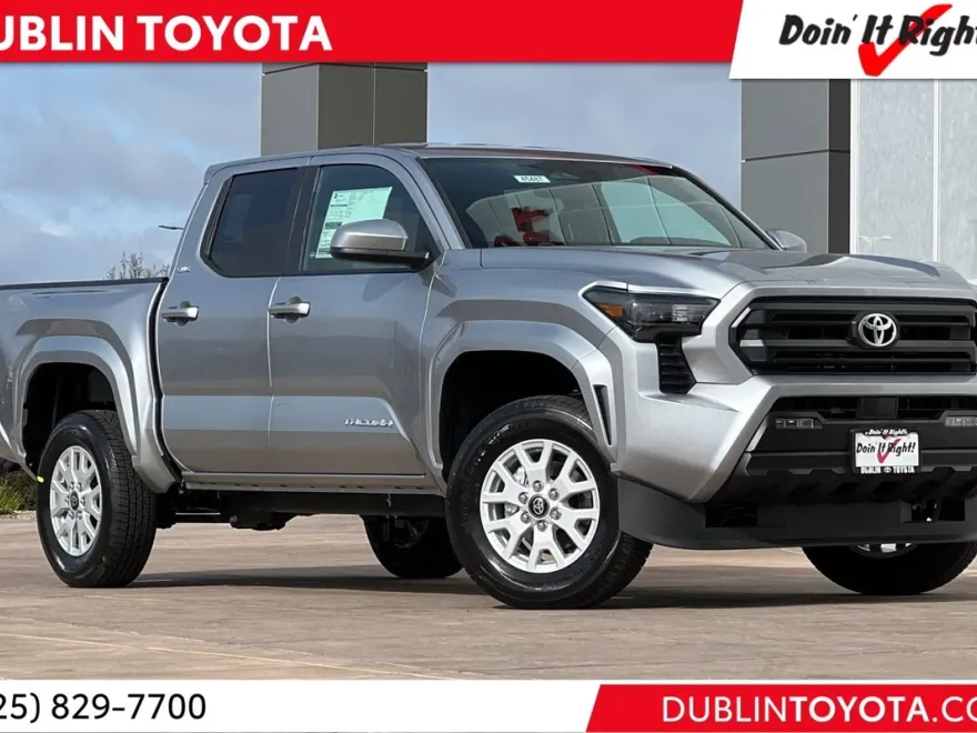 2025 Toyota Tacoma SR5 photo 1